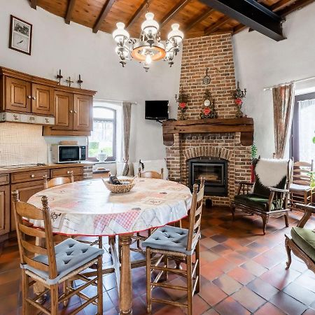 Stunning Holiday Home In Oombergen With Terrace And Garden Zottegem ภายนอก รูปภาพ