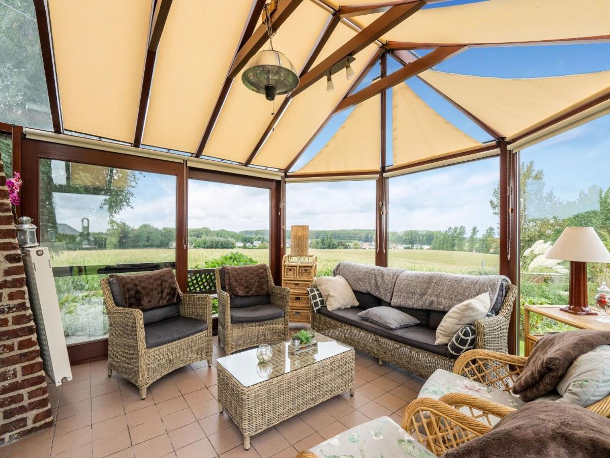 Stunning Holiday Home In Oombergen With Terrace And Garden Zottegem ภายนอก รูปภาพ