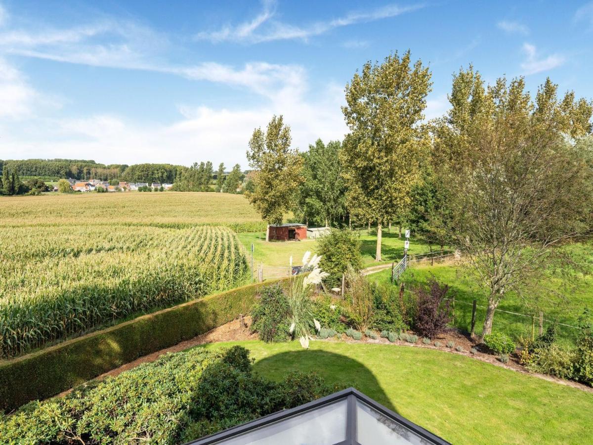 Stunning Holiday Home In Oombergen With Terrace And Garden Zottegem ภายนอก รูปภาพ